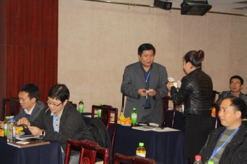 活动前的交流（北京RCC关系网老友会）