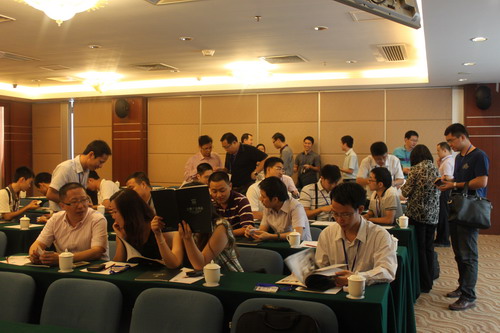 活动前互相交流（广州RCC关系网老友会）